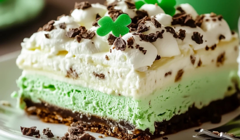 Shamrock Shake Dessert Lasagna: A No-Bake Minty Delight