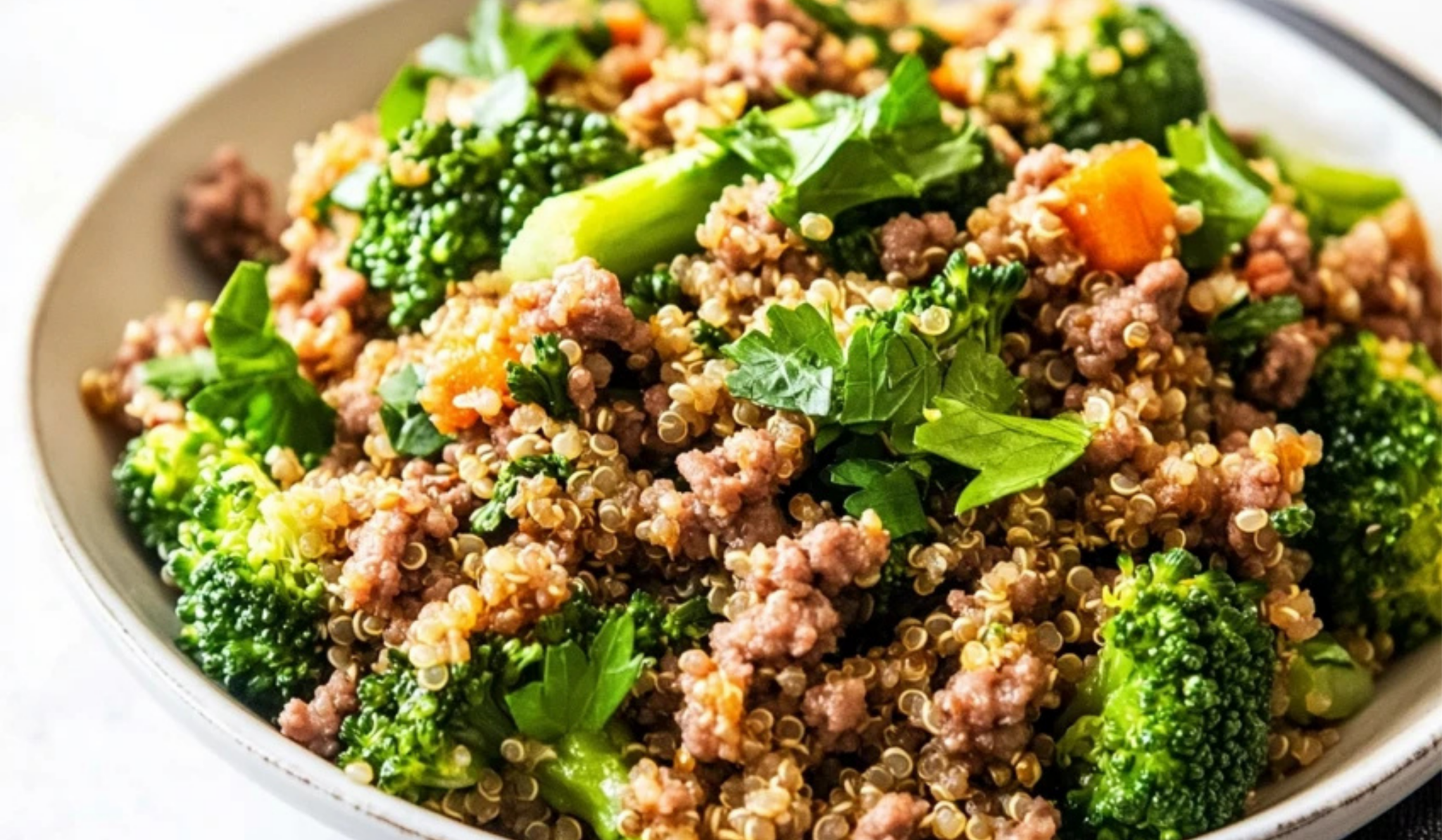 healthy-ground-beef-and-broccoli-fried-quinoa-a-beginner-friendly