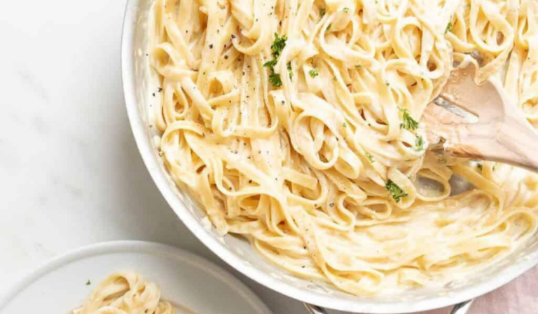 Creamy Fettuccine Alfredo: A Beginner’s Guide to Pasta Perfection